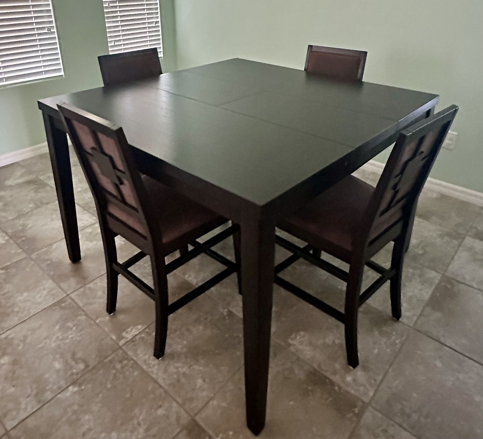 Dining Table Set