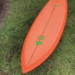 SURFBOARD ~ BRAND NEW ~ 6’4”