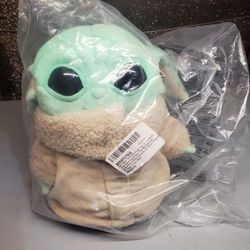 Star Wars The Mandalorian Stuffed Baby Yoda