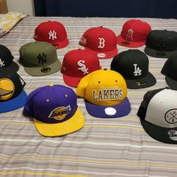 Various Snap Back & Fitted Hats 