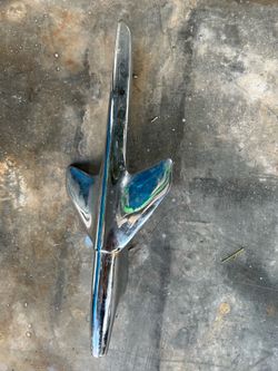 Chevy 40s 50s hood ornament/emblem