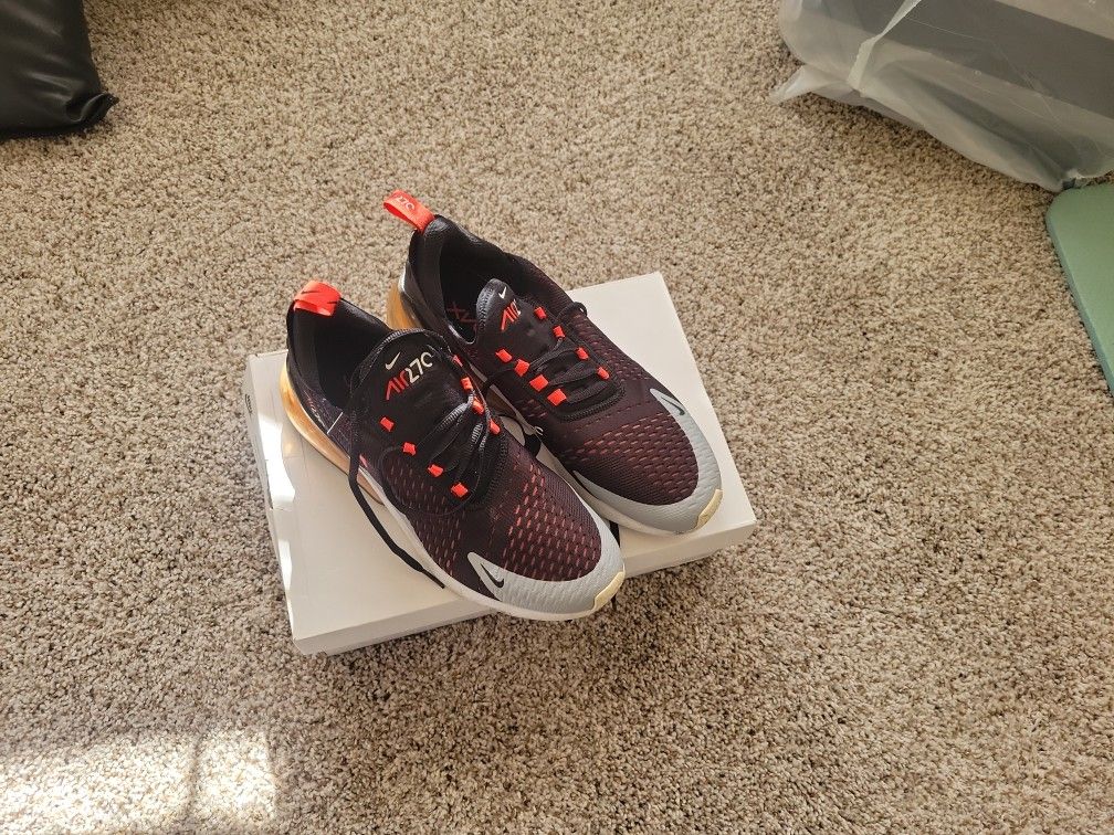 Nike Air Max 270