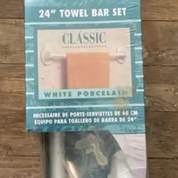 Lenape 24” Towel Bar Set