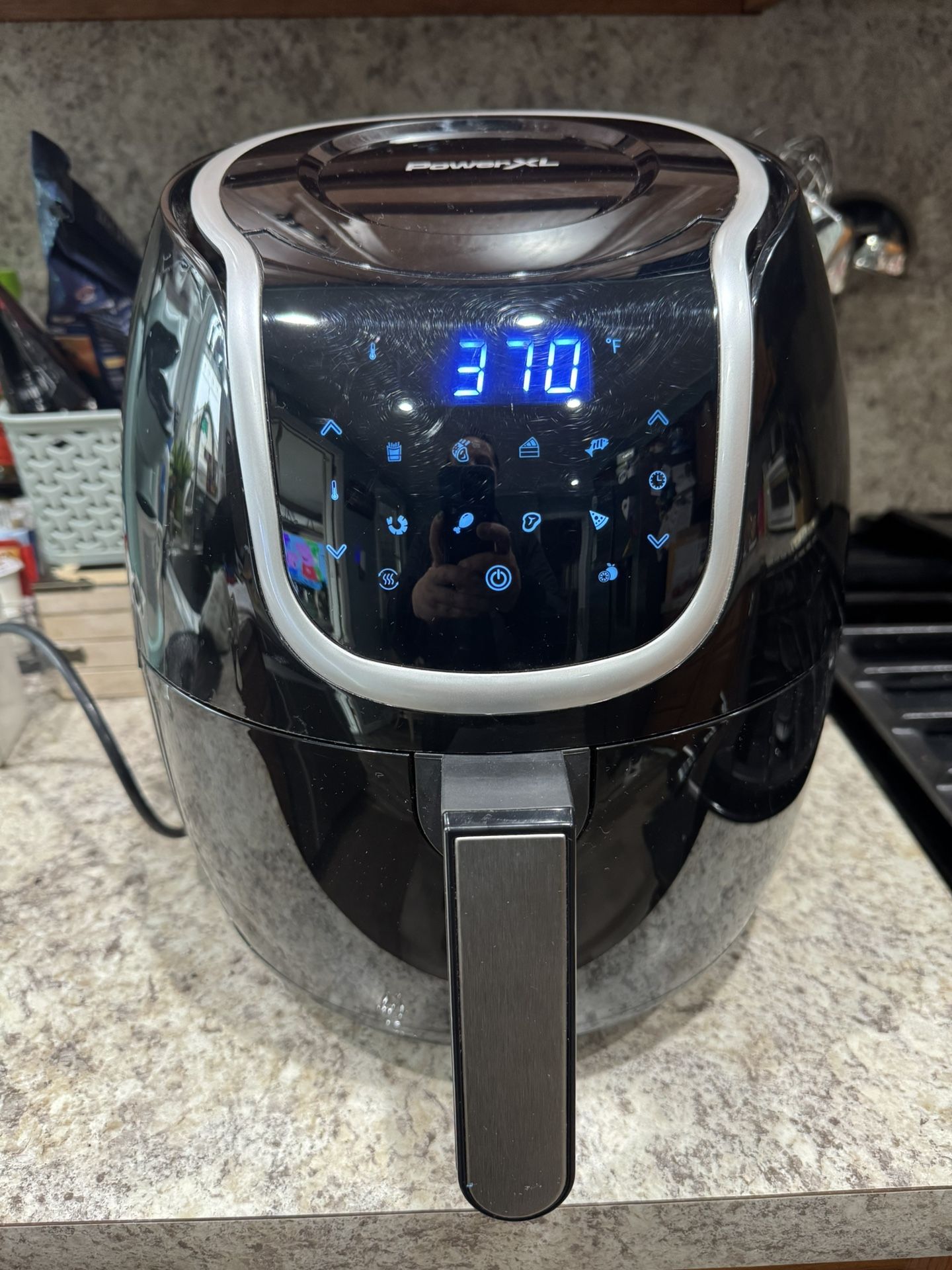 Power XL Air Fryer 2 Qt. As Seen On TV Broil Bake Roast Up To 400 Degrees Works!