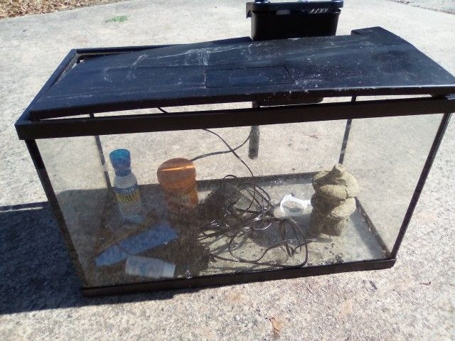 Top Fin 10 Gallon Fish Tank +Extras