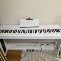 Brand New Electric Piano Barley Used 