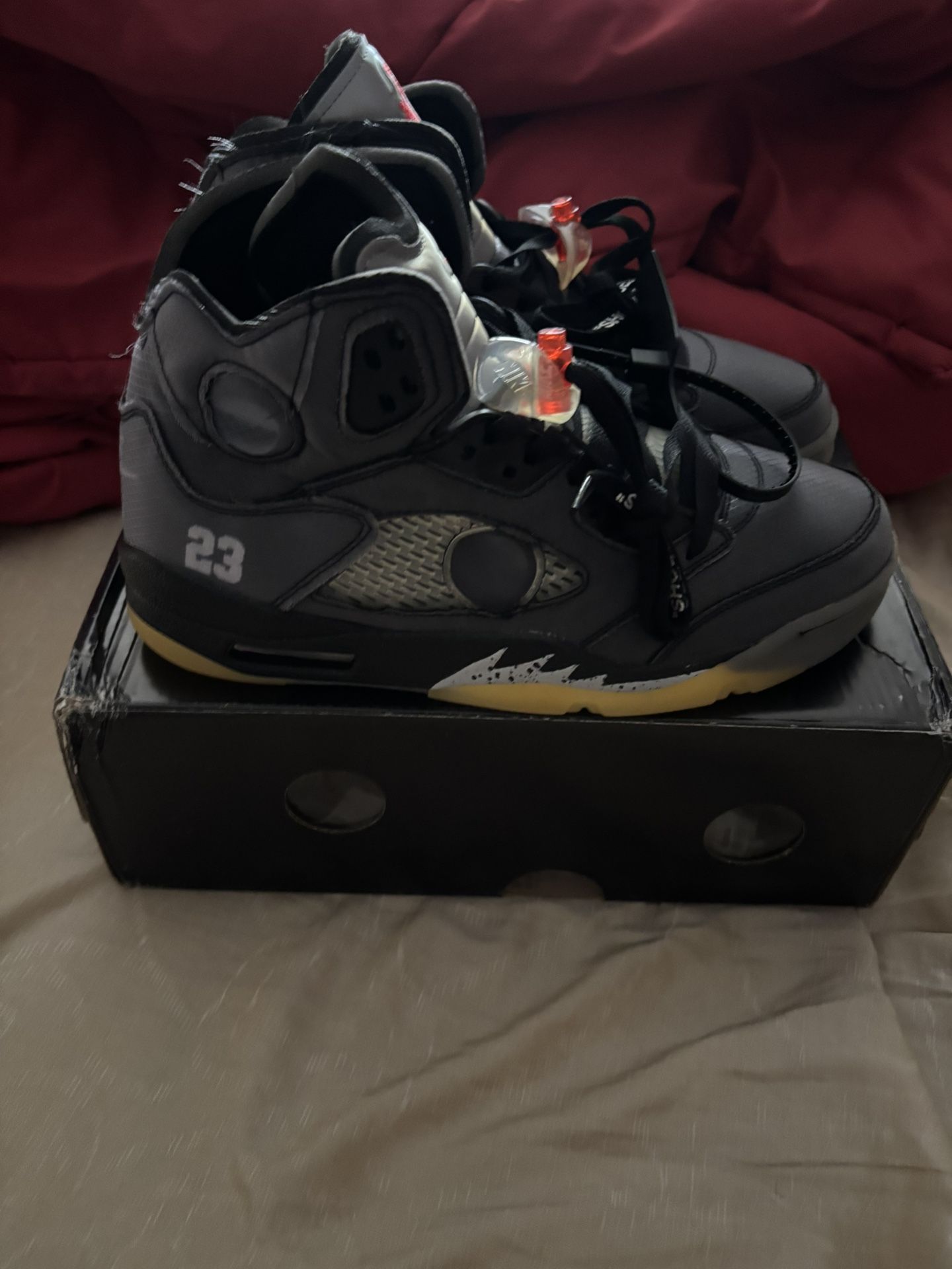 Off-White x Air Jordan 5 Retro SP “Muslin”