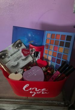 Valentine’s Day gift baskets