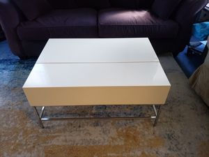 Photo West Elm Industrial Pop Up Coffee Table White