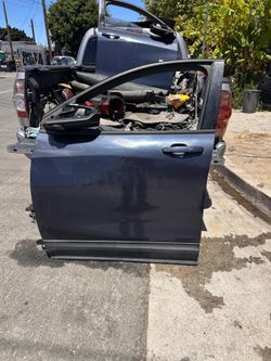 2018-2022 CHEVY EQUINOX FRONT DOOR