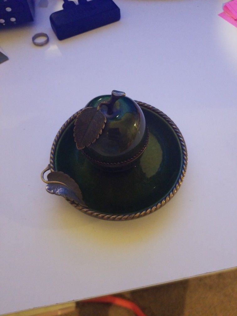 Evan's USA Gigar Lighter And Ash Tray Set Works Just Needs Flint And Fluid Asking 300.00 Obo Cant Find This Set Anymore