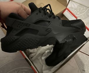 Women’s Huarache Nikes