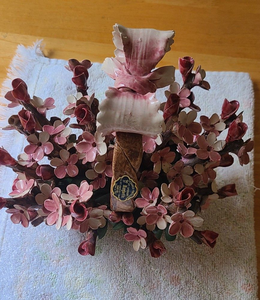 Capo Di Monte Flower Basket