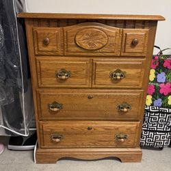 Wood 5- Drawer Dresser