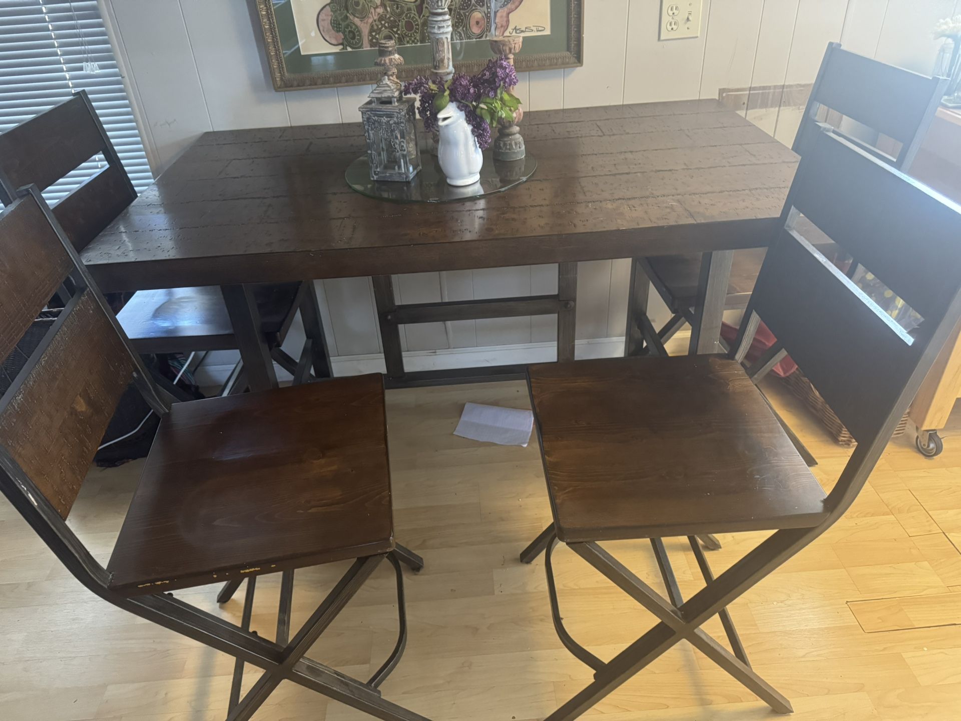 Bar Top Dinning Table