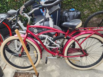 26in  BEACH  CRUISER  GREAT  BIKE