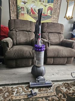 dyson vacuum cleaner 