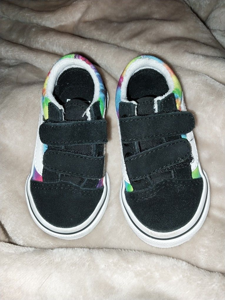 Kids Vans Size 4 15 Dollars