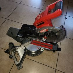 Milwaukee
M18 FUEL 18V Lithium-Ion Brushless Cordless 7-1/4 in. Dual Bevel Sliding Compound Miter Saw (Tool-Only)