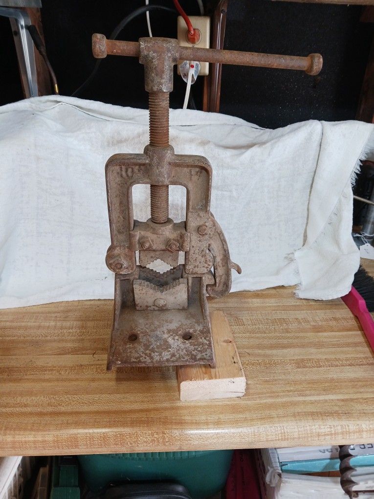 Pipe Vise