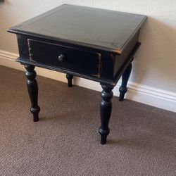 Black End Table With Drawer