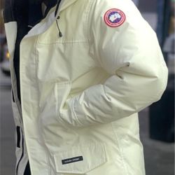 Canada Goose (Low price)