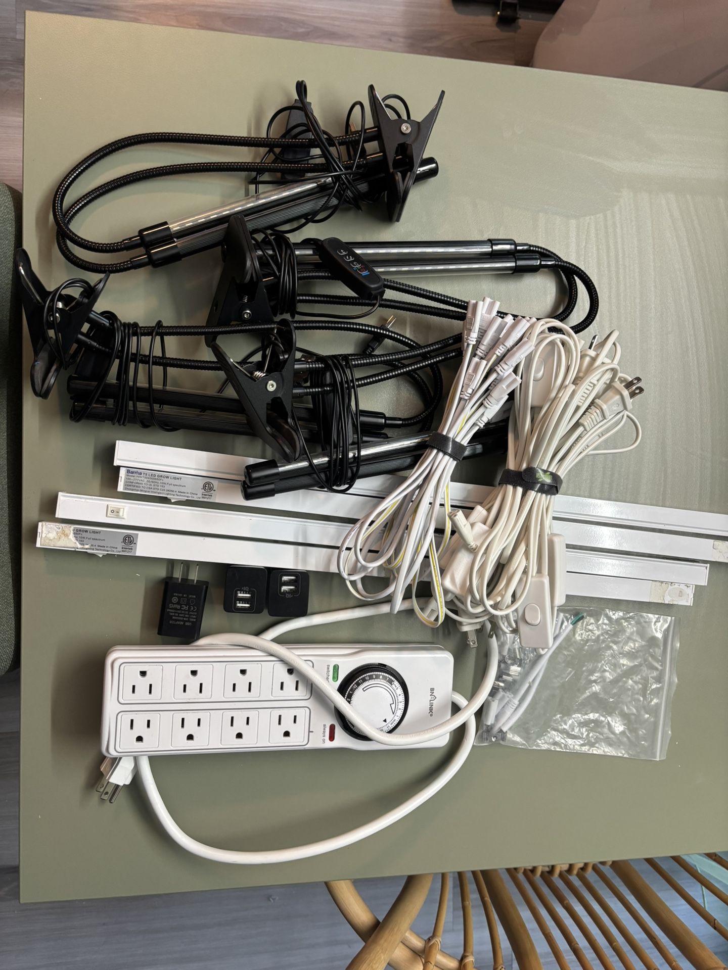 Plant Lights , Timer Outlet, And Accessories