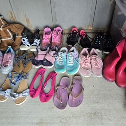 Girl Shoes Size 4y Or 4.5y