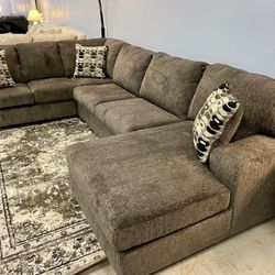 Ballinasloe Smoke Sectional Oversized 