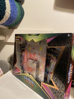 Pokémon Shining Fates Sealed Box