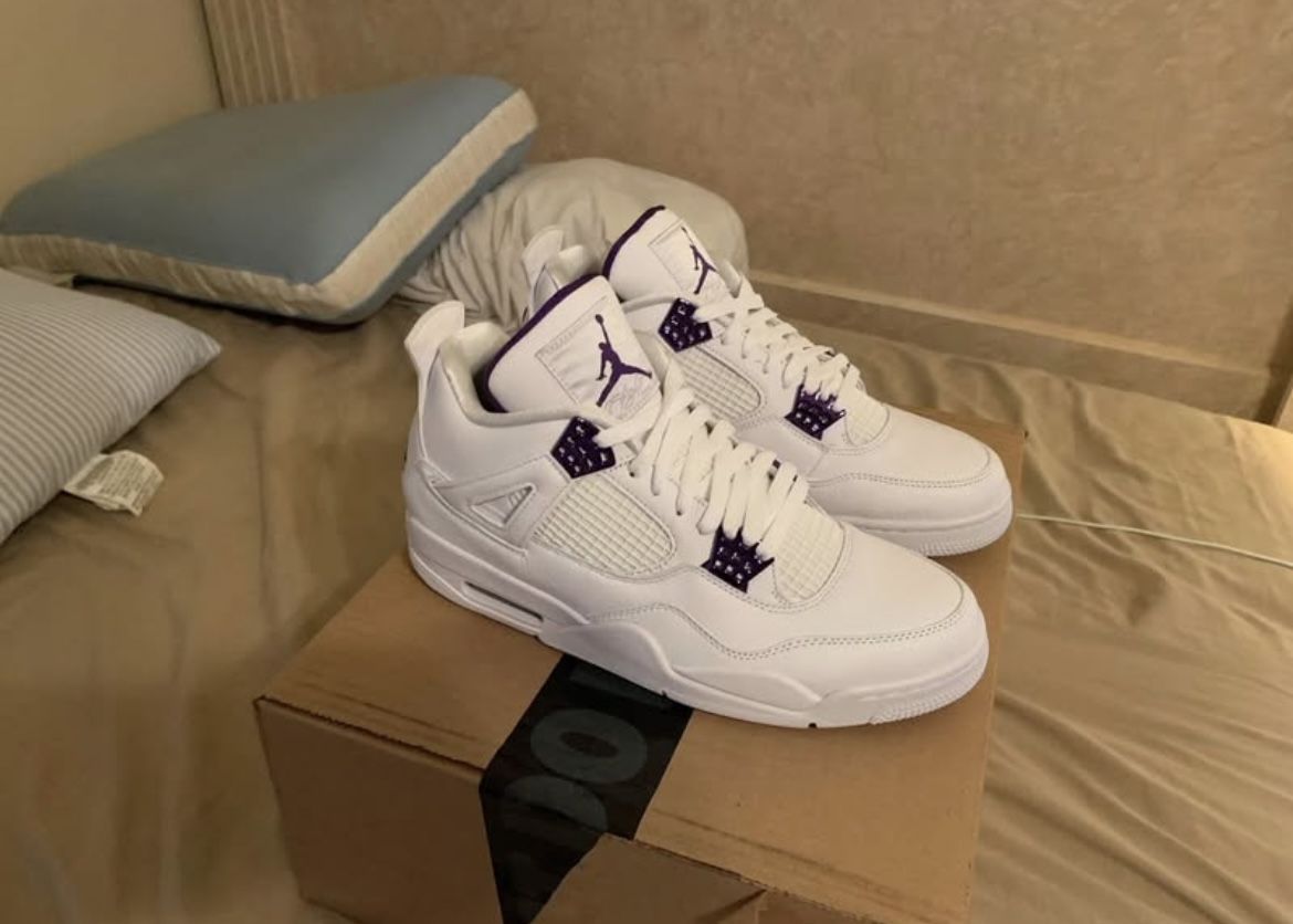 Jordan 4 Retro Metallic Purple