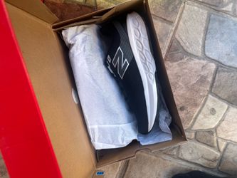 New balance shoes