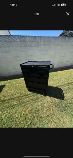 HUSKY TOOL BOX.. 5 drawer with key new…$225