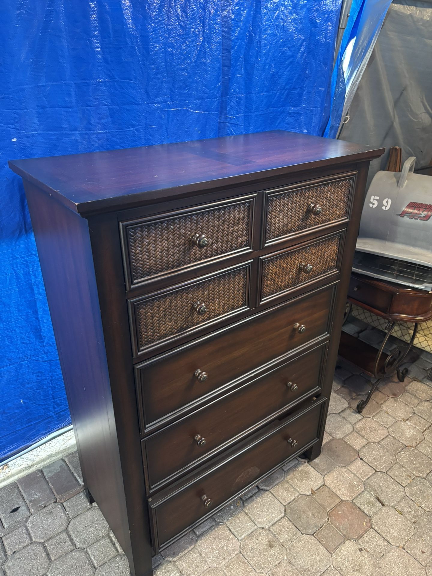 dresser