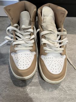 Jordan Sand Mid 1s
