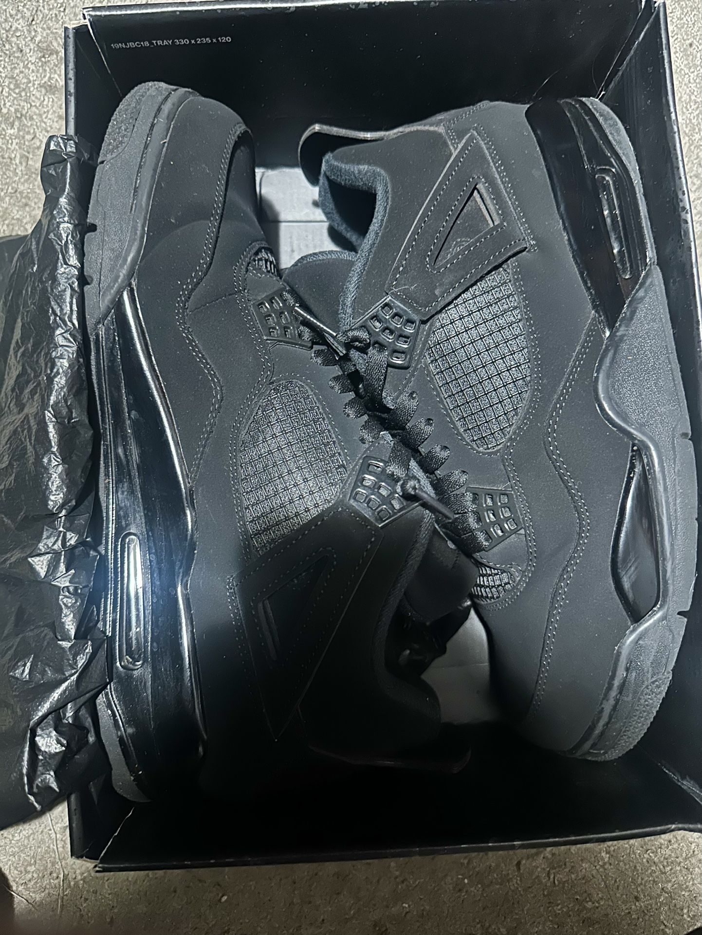 Jordan 4s Blacks Cats Size 12M