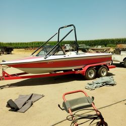 1991 Ski Brendella Super Comp. Towboat 