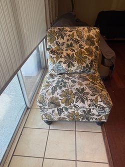 Lazy boy sofa like new