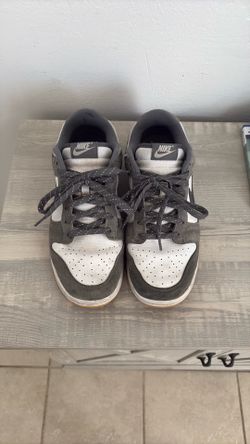 Nike Dunk Low ‘ Smoke Grey Gum’
