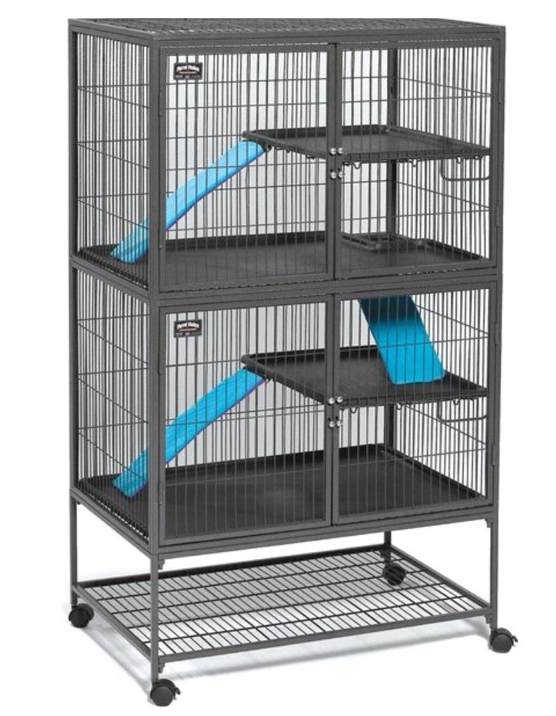 Small Animal Cage Or Habitat   Must Sell! Make A Reasonable Offer!