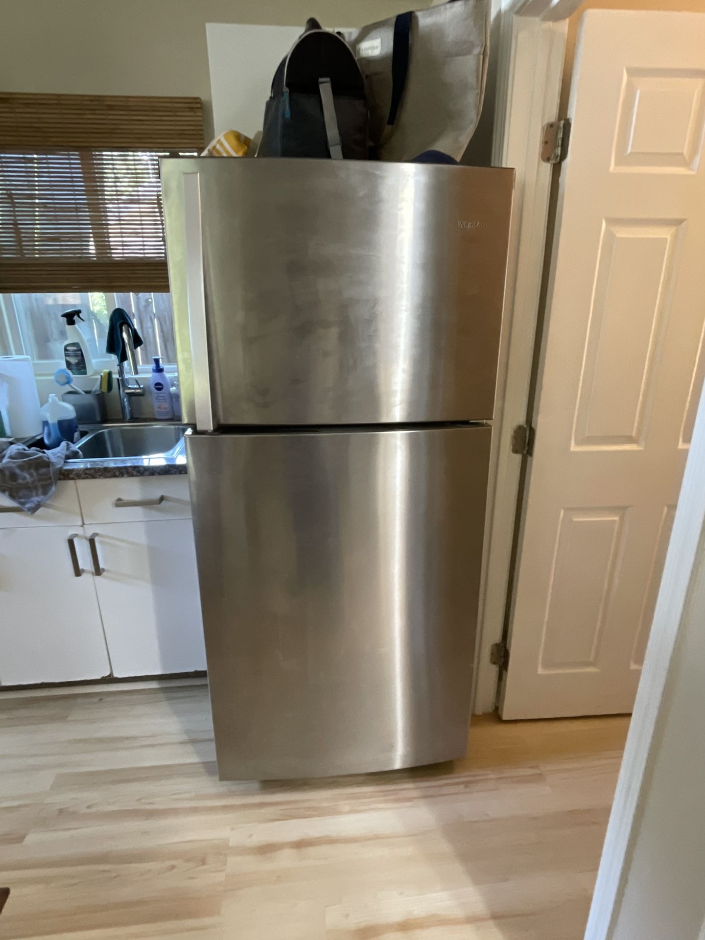 Whirlpool Refrigerator in Thousand Oaks $200