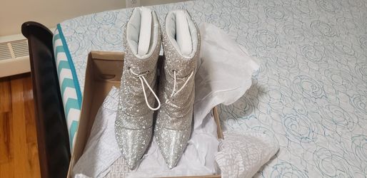 Steve Madden Womens Cloak Ankle Boot 10 Rhinestone