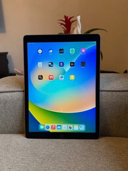Apple iPad Pro 12.9" (1st Gen) | 128GB | Wi-Fi | Silver