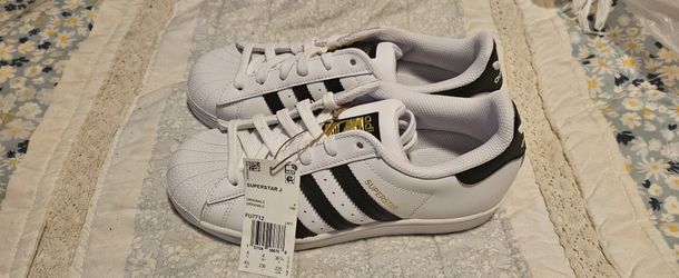Adidas Superstar J 'Cloud White/Core Black Size 4