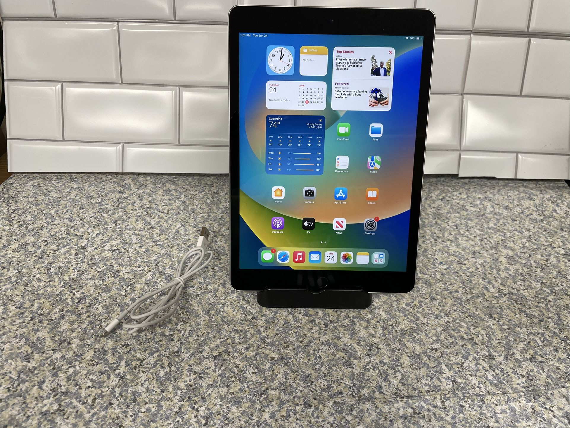 Apple iPad 9th Gen 64 gb no offers or trades please!!
