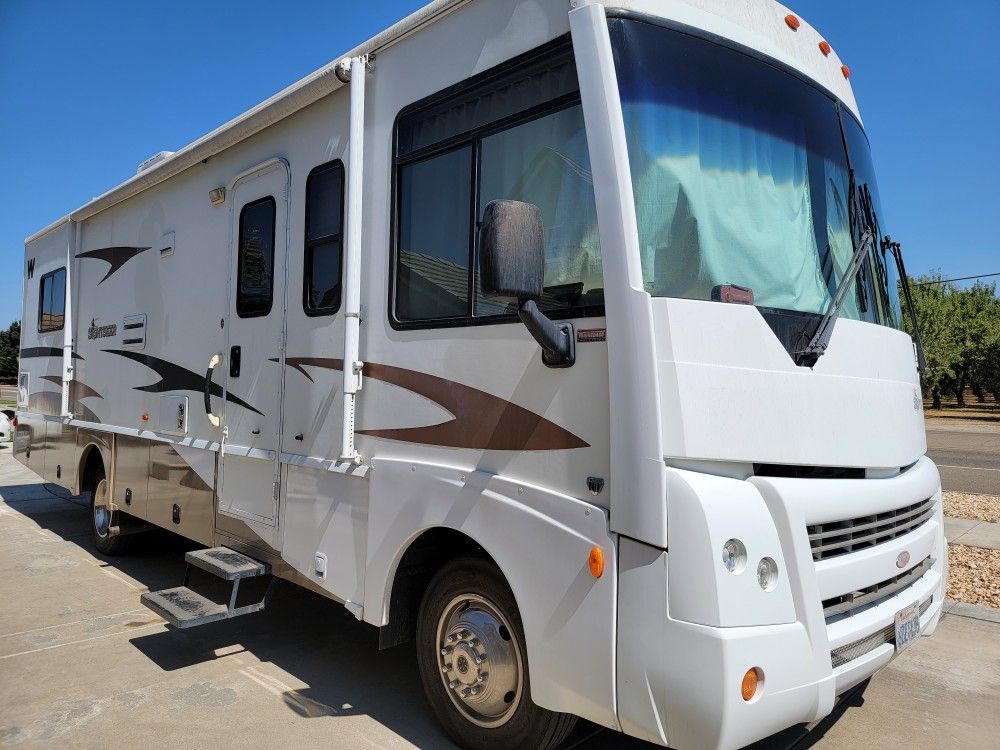 Winnebago RV Motorhome