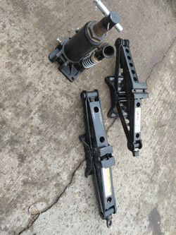 3 jacks