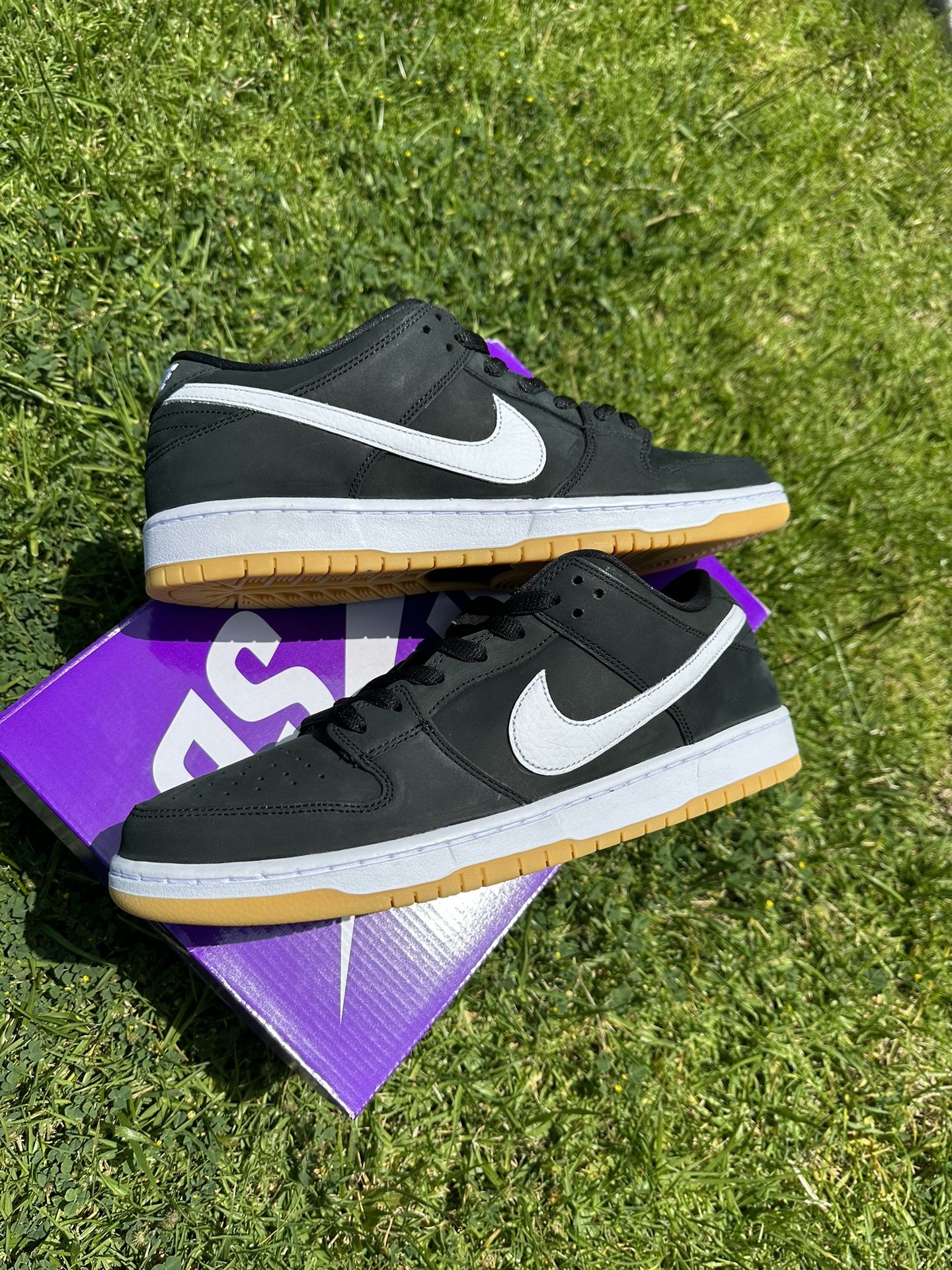 Nike SB Dunk Low Black Gym