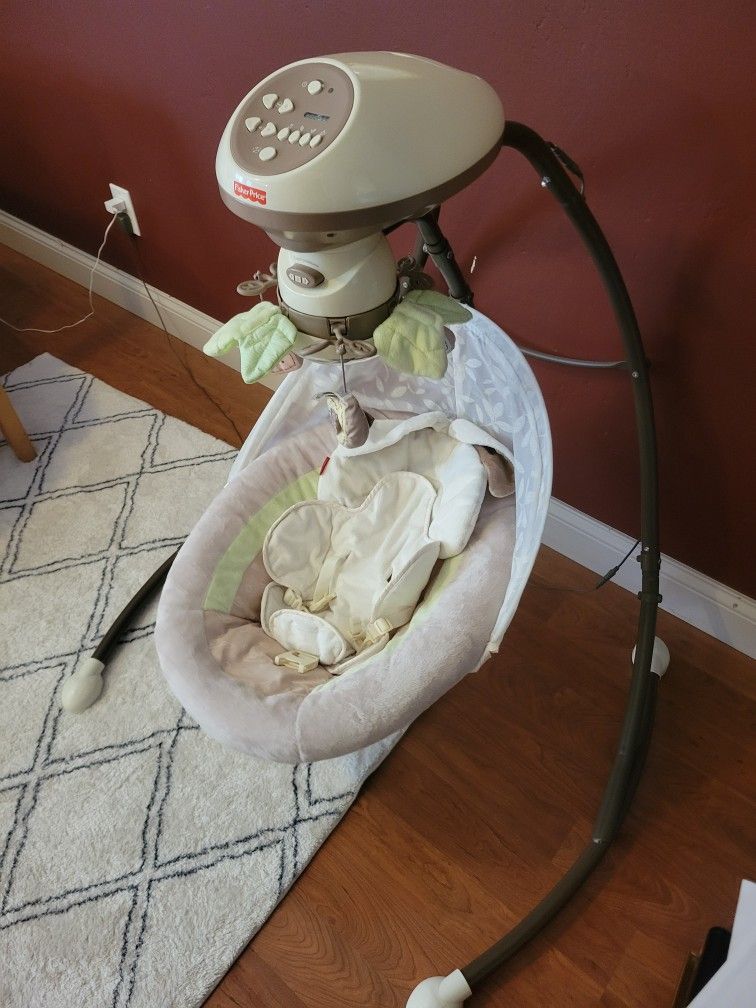 Baby Swing: Snuga Infant Swing