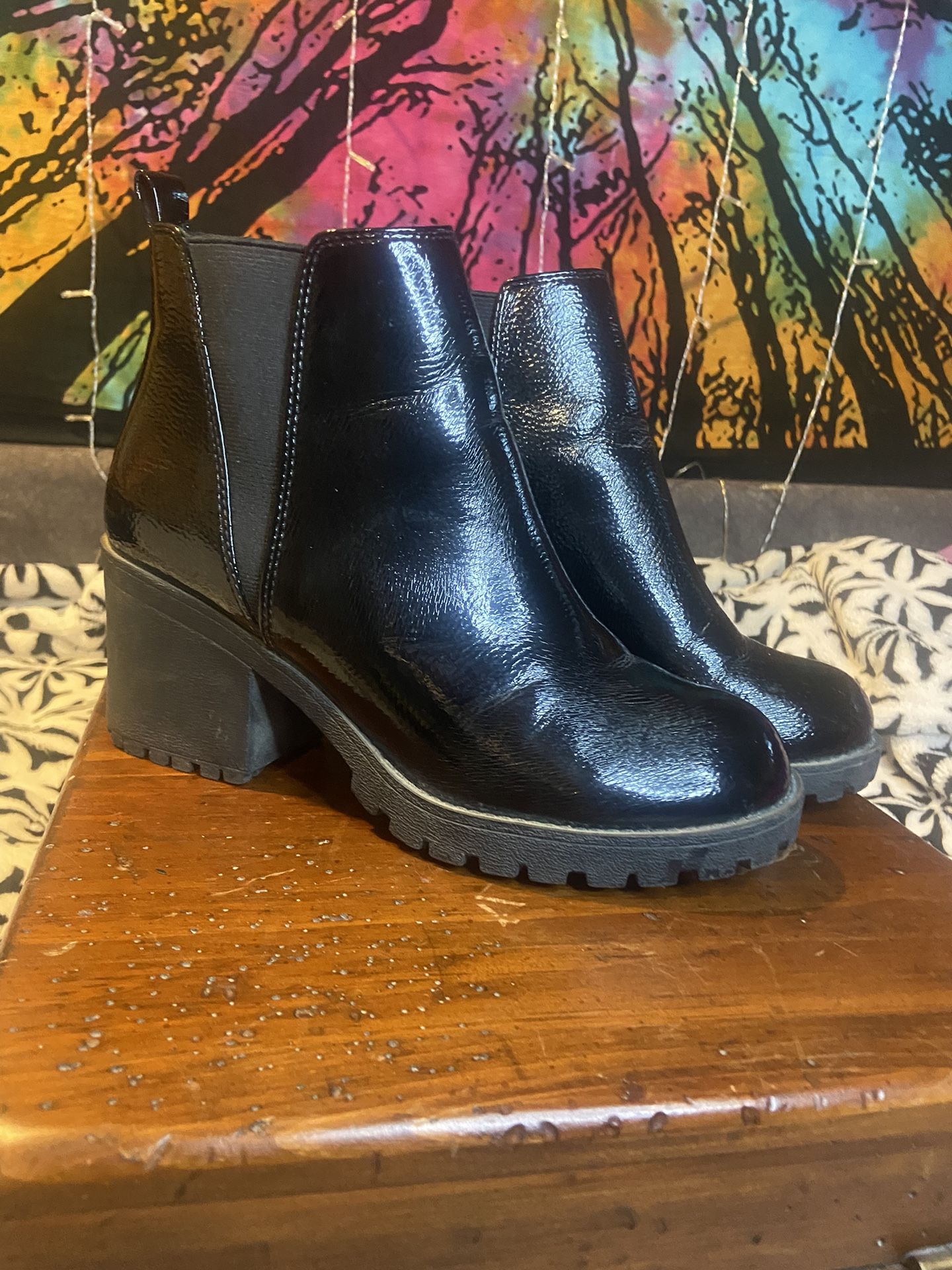 Black Heeled Fancy Boots 